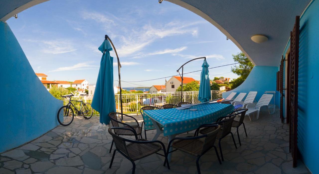 The Sea House Apartments Віс Екстер'єр фото